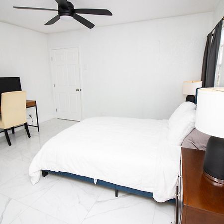 Shared Home - Close To The Beach Riviera Beach Ngoại thất bức ảnh