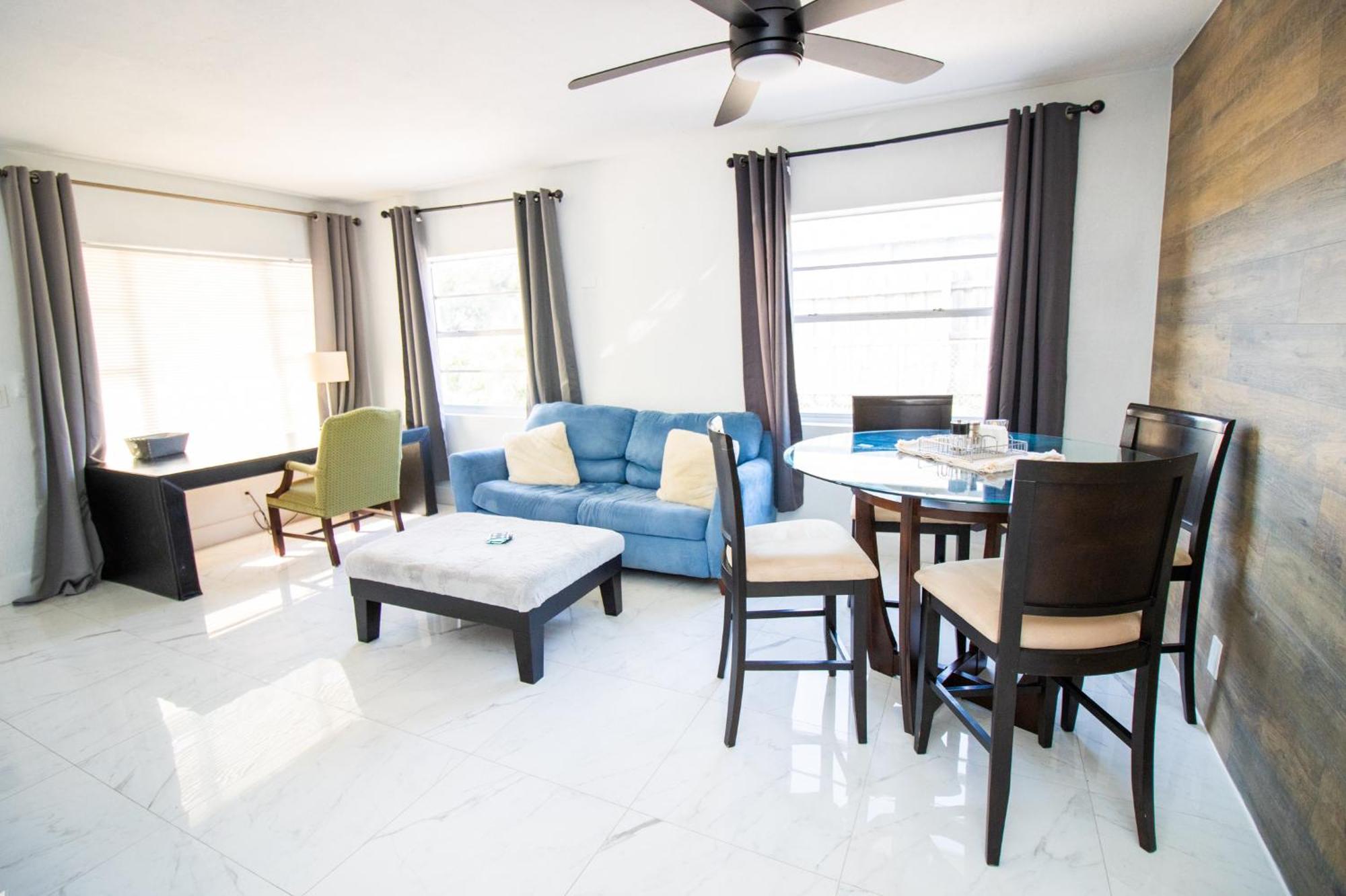 Shared Home - Close To The Beach Riviera Beach Ngoại thất bức ảnh